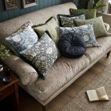 William Morris At Home Pimpernel Cushion Ink 40/60cm