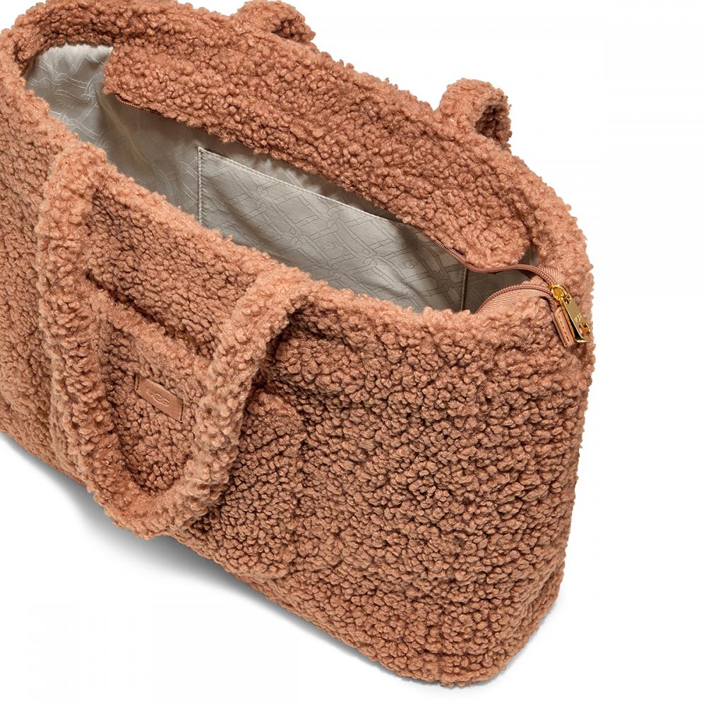 UGG hotsell TOTE SHERPA