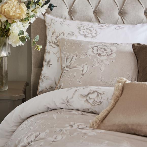 Laura Ashley Rowsham Garden Natural Duvet Cover Set