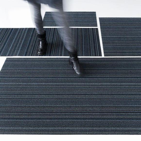 Chilewich Skinny Stripe Blue Shag Mat